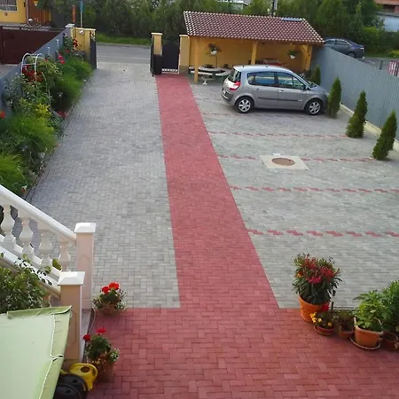 Florida Konukevi Štúrovo